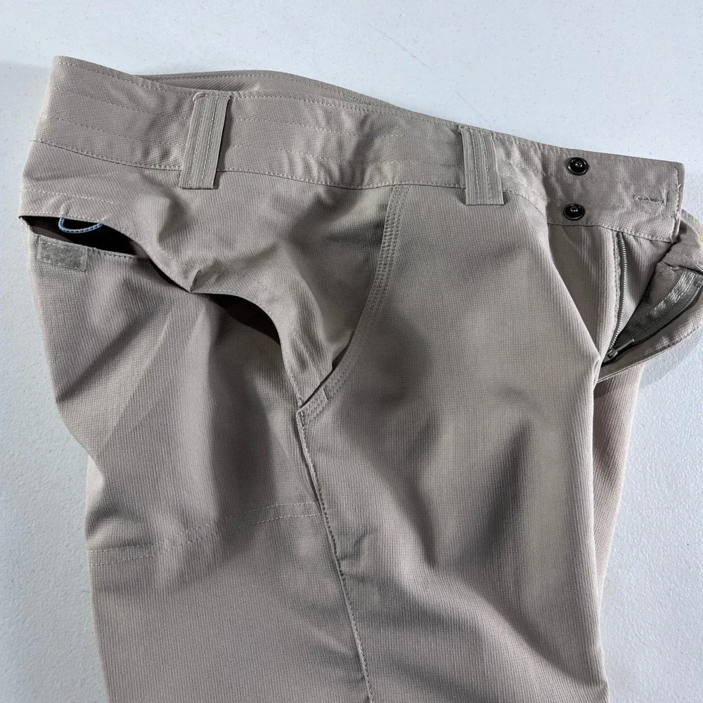 Columbia Womens Size 2 Capri Pants Tan Khaki Hiking Outdoor Roll Up‎ AL8609